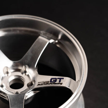 ADVAN GT I Platin Gri